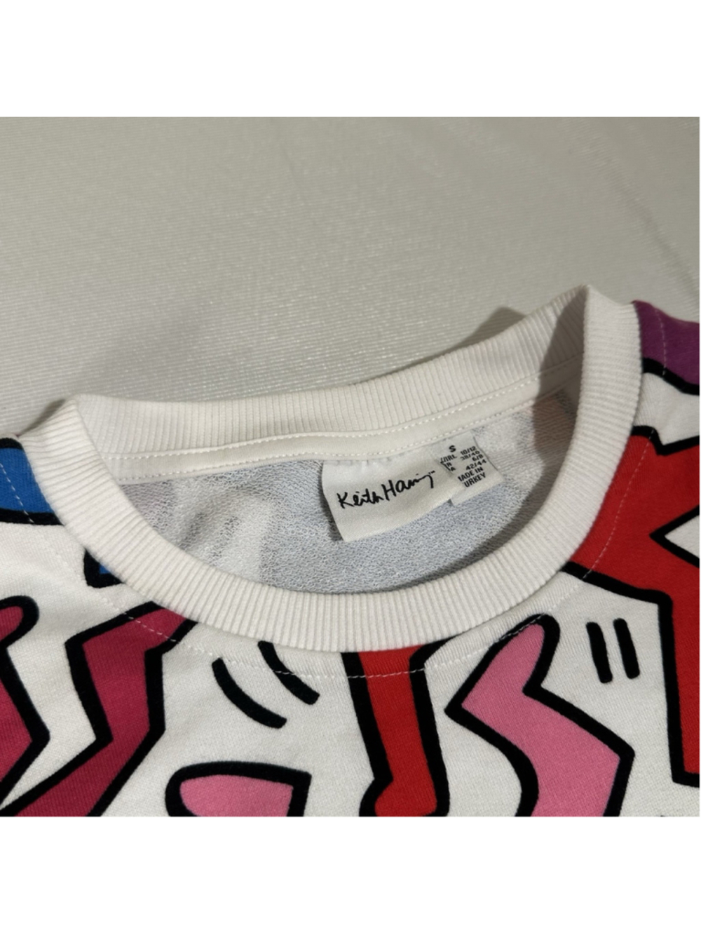 Keith Haring Sweatshirt Hoodie Size OS Small White Dancing Crew Neck Pullover - Picture 3 of 8